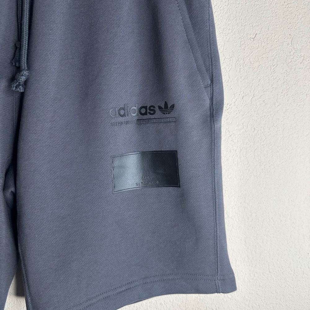 adidas Originals SHORT DV1928 Coal - Picture 3 of 7